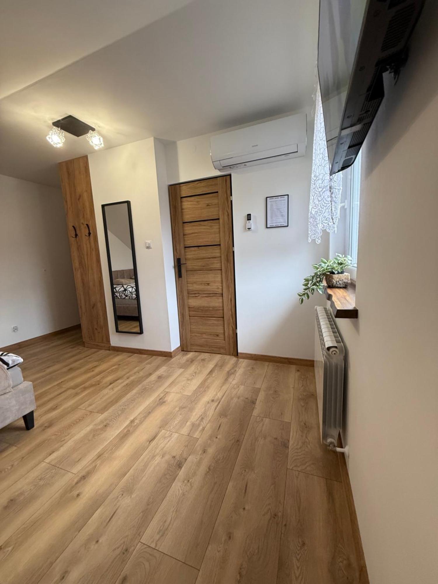 Apartament Z Tarasem I Pokoje Klimatyzowane -Drozdowka Solina سولينا المظهر الخارجي الصورة
